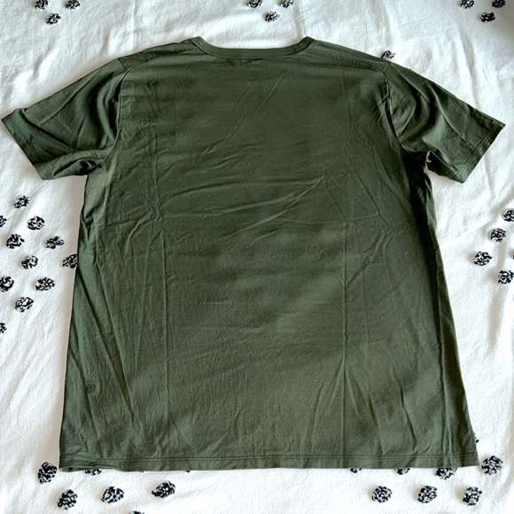 Lululemon T-Shirt - Picture 2 of 3